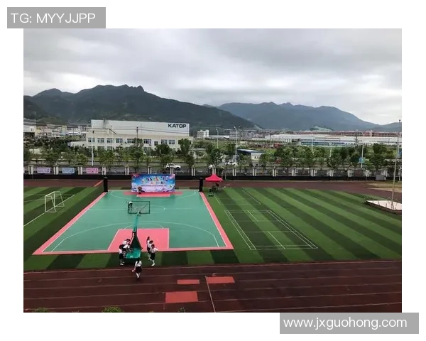 在街头偶遇足球明星卡卡的奇妙瞬间与难忘回忆